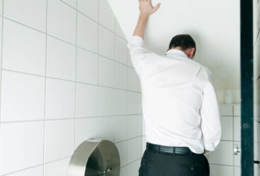 Chronische prostatitis wordt gekenmerkt door verschillende manifestaties